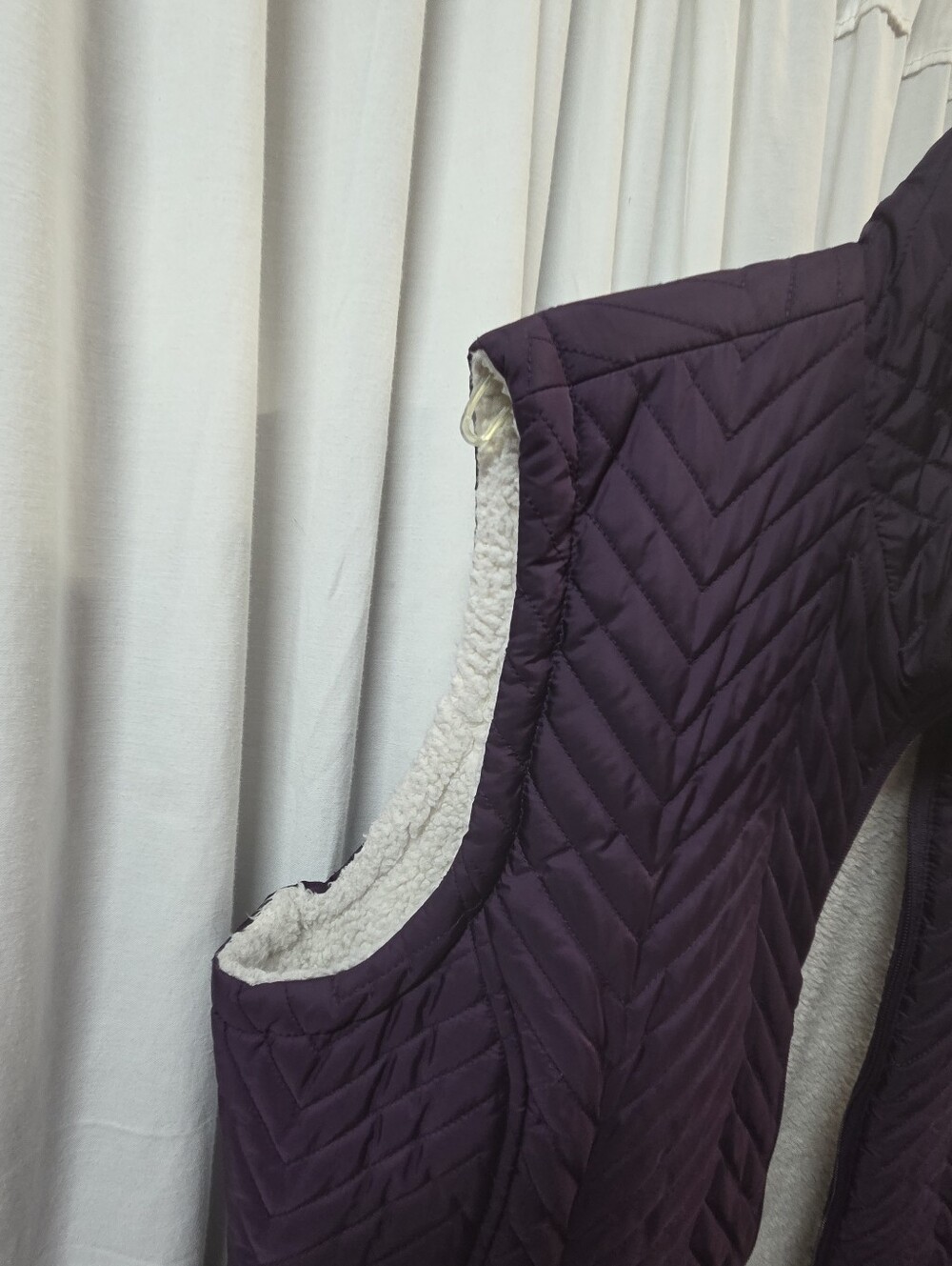 Free Country Women's Deep Purple Quilted Reversible Vest - Picture 3 of 6